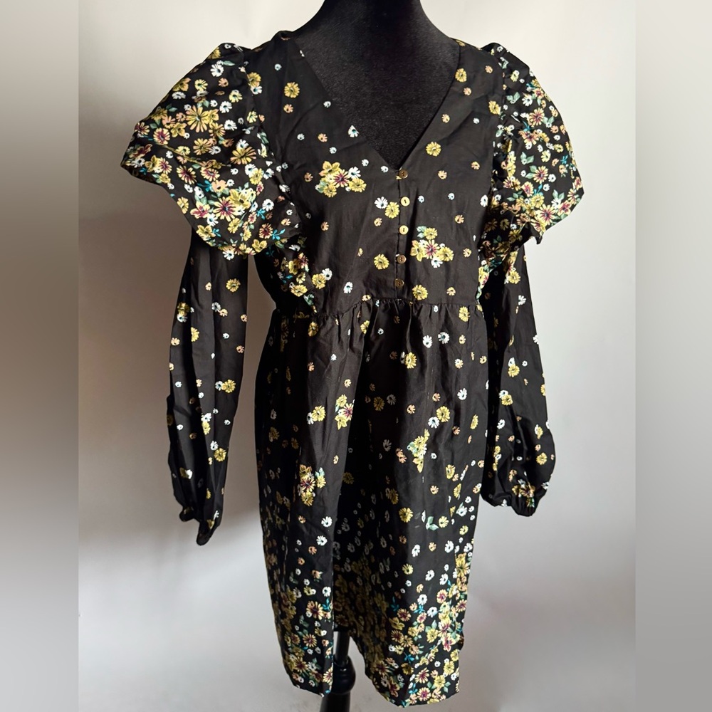 Lost and Wander Dress Size M